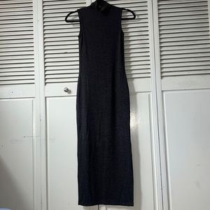 Women dress size XS with grey color